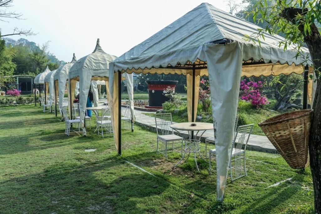 Grand Norling Hotel'S Resort Katmandu Zewnętrze zdjęcie