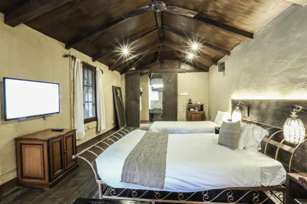 Grand Norling Hotel'S Resort Katmandu Zewnętrze zdjęcie